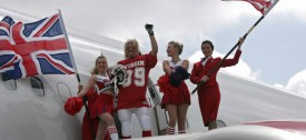 Sir Richard Branson’s Virgin America is again planning to enter the Chicago market. Doing so would enable travelers to connect to Virgin Atlantic, pictured here at its 2007 O'Hare debut. (Charles Cherney/Chicago Tribune)