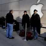 The iPad 2 line formed early outside the Apple Store on North Michigan Avenue. (Phil Velasquez/Tribune)